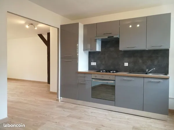 Appartement 2 chambres - Centre ville - 1er étage