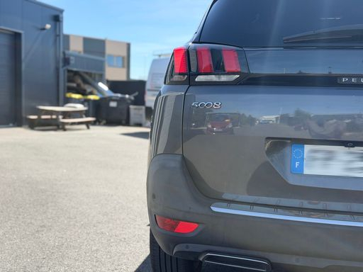 Peugeot 5008 1.2 Pure Tech 130 - GT Line – 2019 – 83881 km – Essence – Boîte Manuelle — photo 17