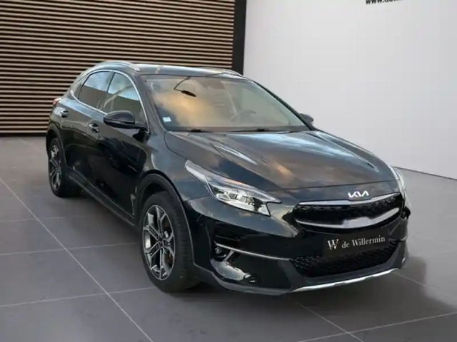 Kia Xceed design plug-in hybrid — photo 3