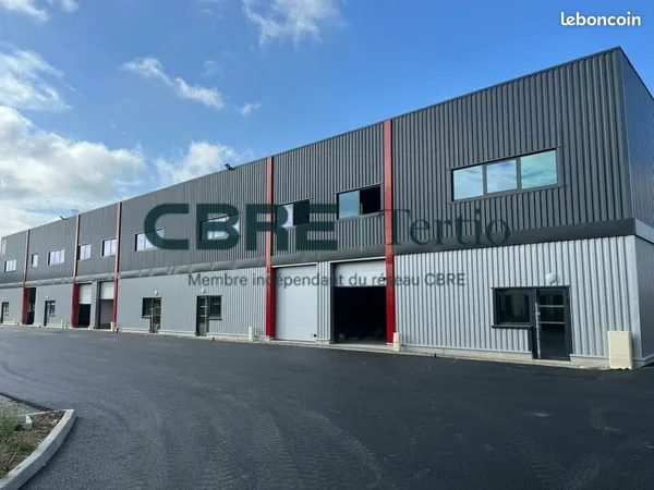 LOCAL D'ACTIVITE 373 m² JOUE-LES-TOURS