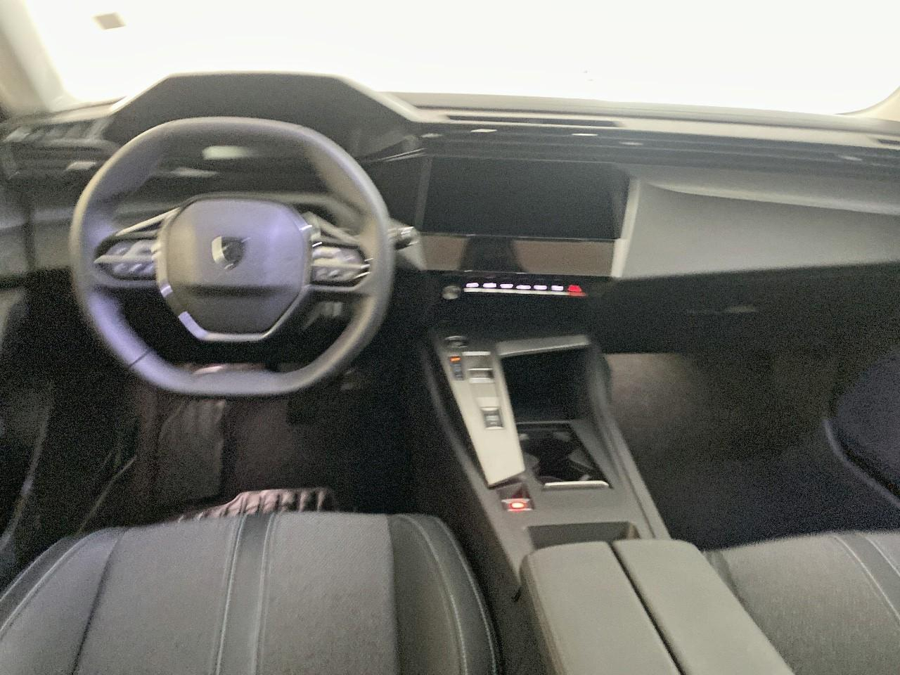 Peugeot 308 hybrid 145 e-dcs6 allure — photo 8