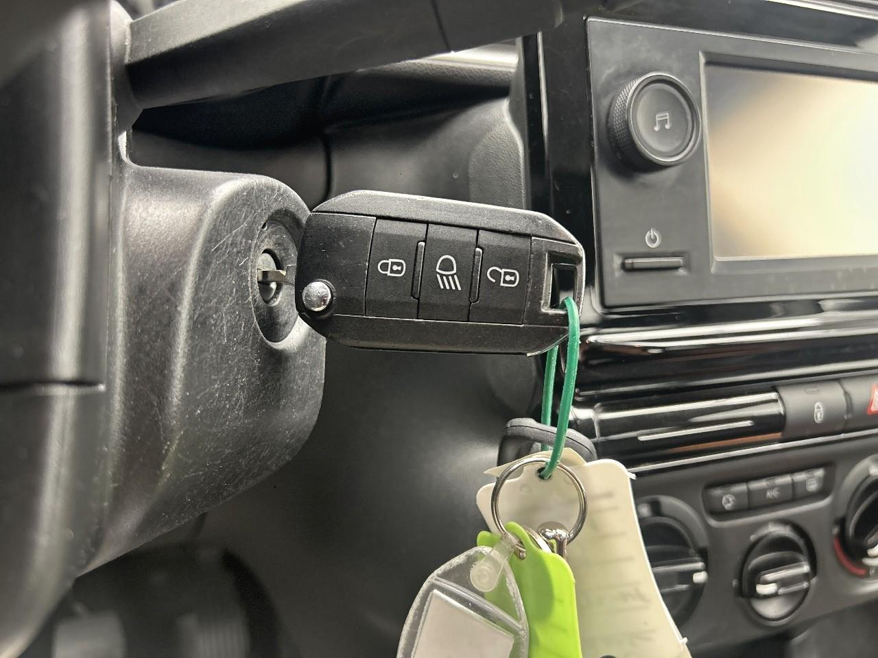 Citroën C3 puretech 83 s&s bvm5 you! — photo 18