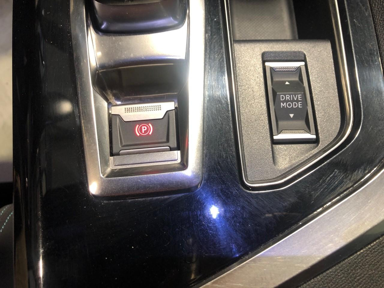 Peugeot 3008 bluehdi 130ch s&s eat8 allure pack — photo 17