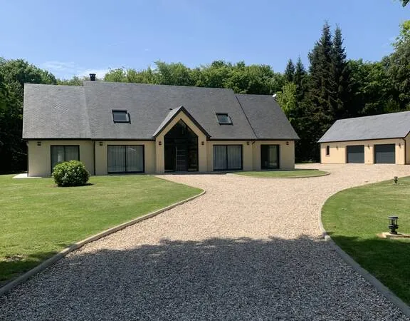 Maison 6 pièces 215 m²