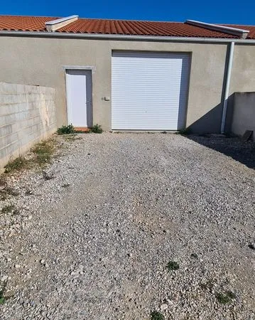 Location hangar professionnel villeneuve de la raho