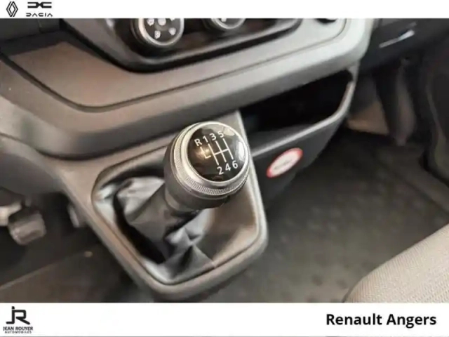 Renault Trafic fg l1h1 3t 2.0 blue dci 130ch confort - 16490? ht — photo 6
