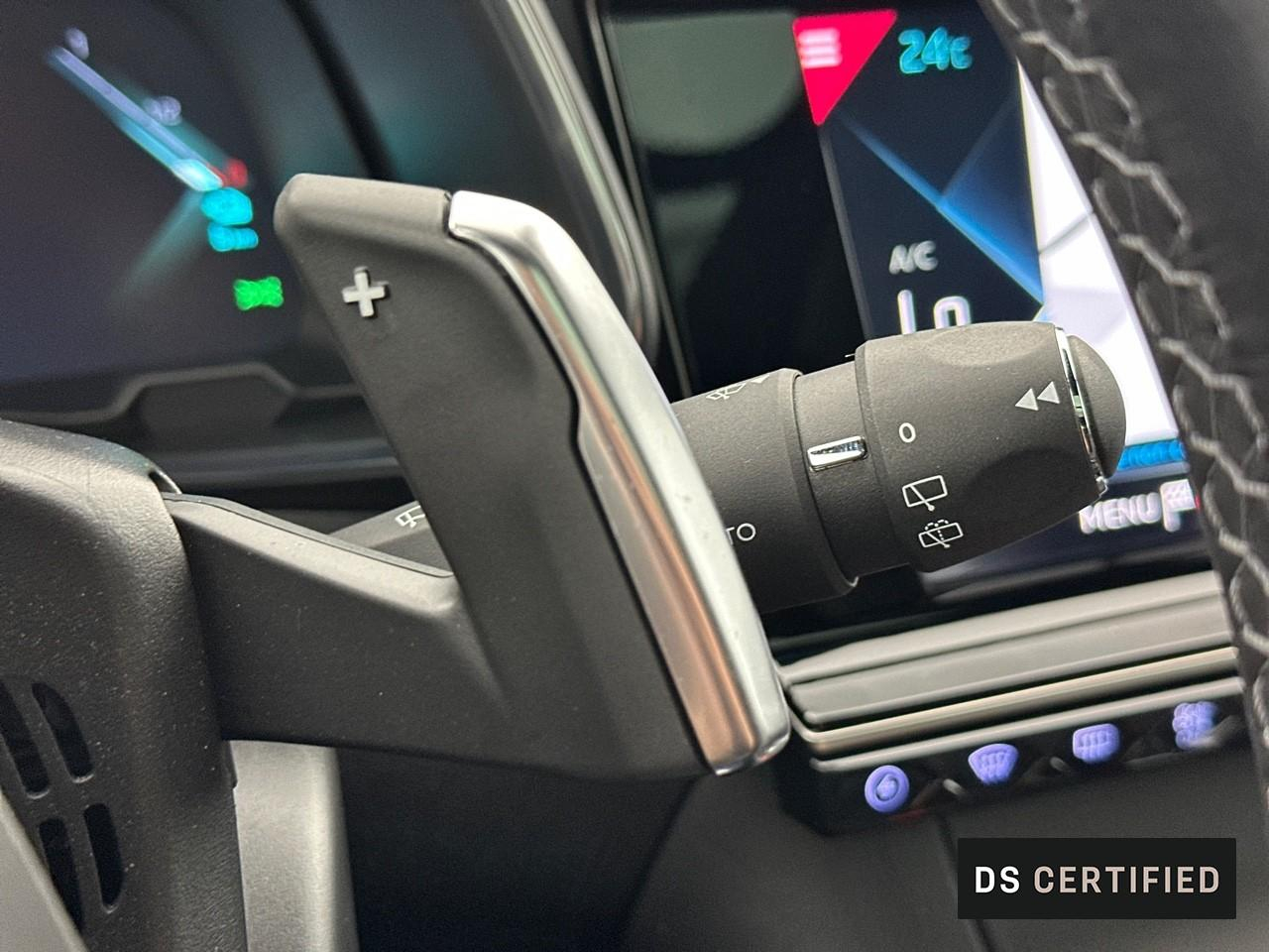 Ds Ds 7 crossback crossback hybride e-tense 300 eat8 4x4 rivoli — photo 19
