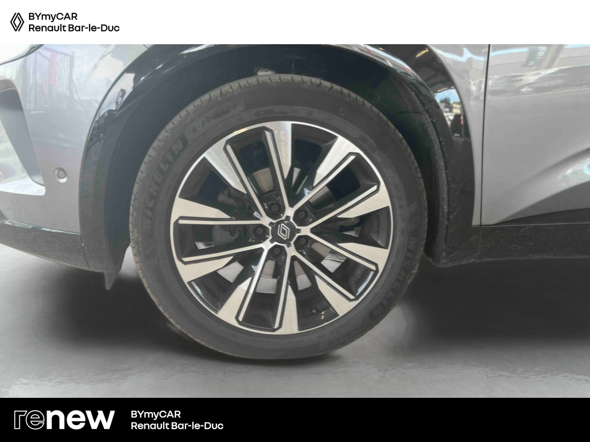Renault Austral mild hybrid 160 auto — photo 14