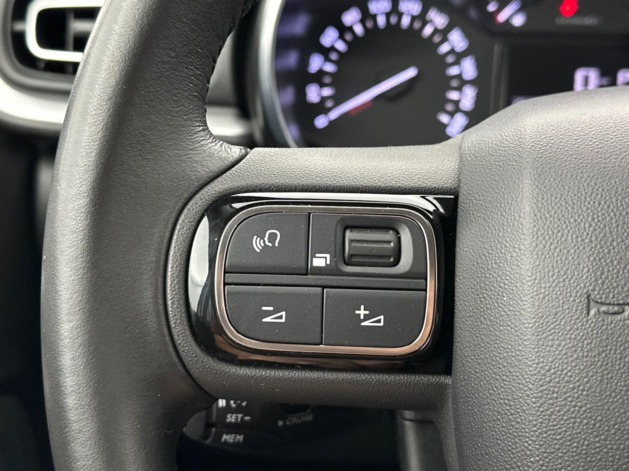 Citroën C3 puretech 110 s&s eat6 saint james — photo 20