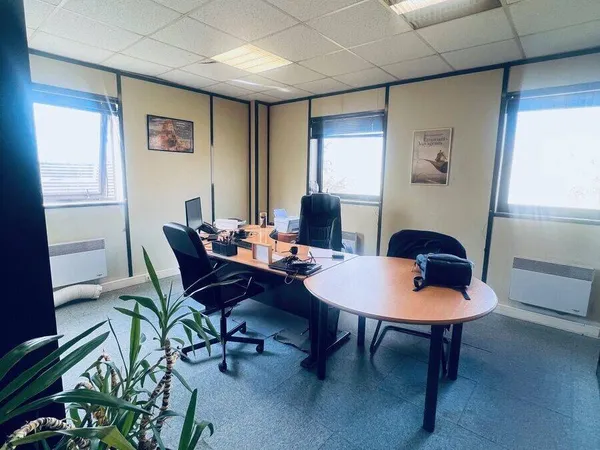 Bureaux 60 m²