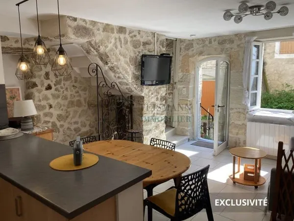 Maison de village 3 chambres avec cour