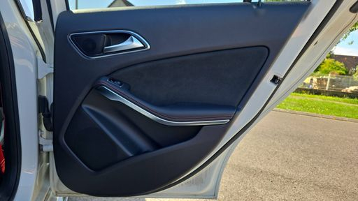 Mercedes Classe A 45 AMG 381 4Matic 7G-DCT - AMG – 2016 – 116433 km – Essence – Boîte Automatique — photo 13