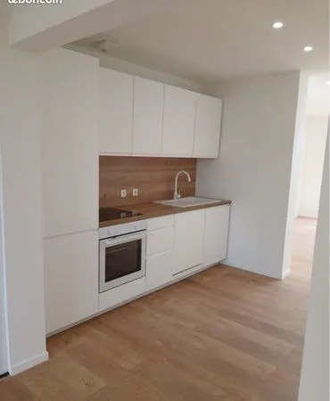 À Louer maison 80 m2