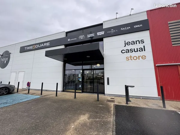 Local commercial 388 m² Niort