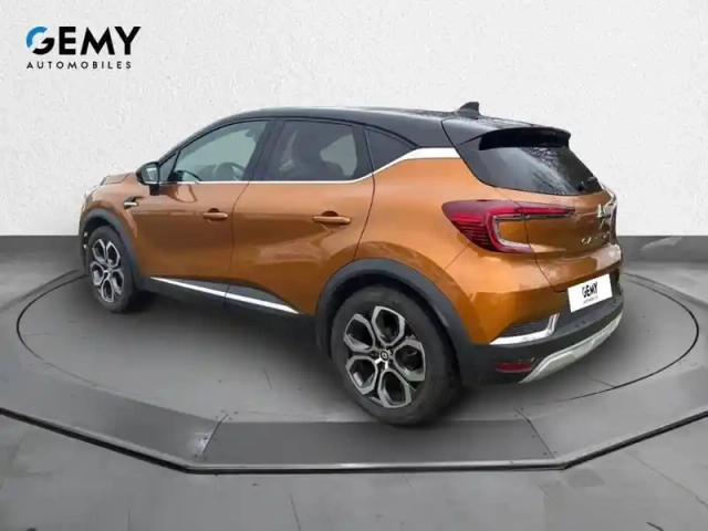 Renault Captur e-tech 145 - 21 — photo 36