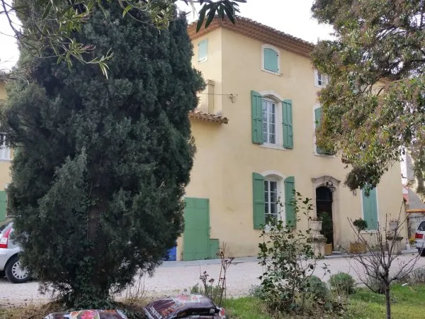 Location chambre étudiante en demi pension à Marseille - 15m²
