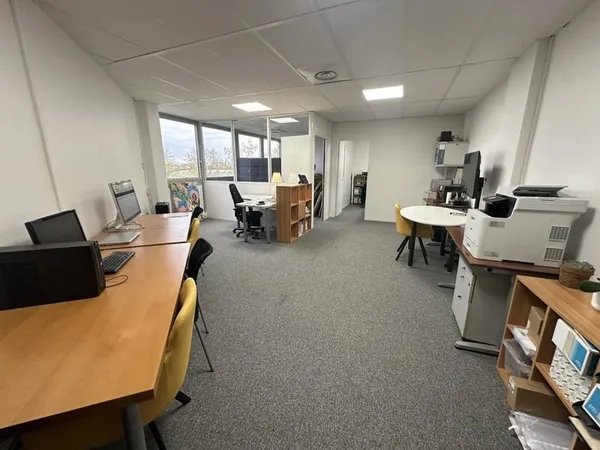 Bureaux 54 m²