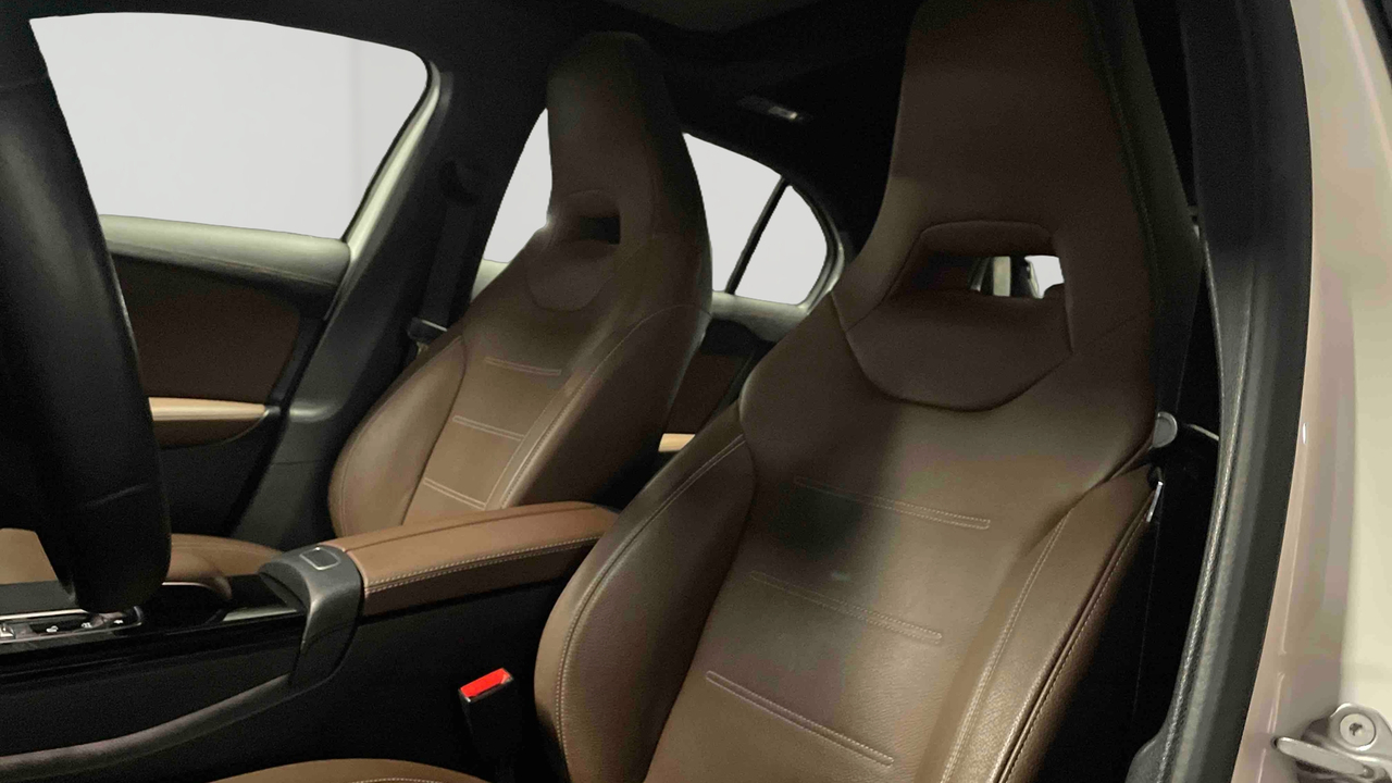 Mercedes Classe A 200 7G-DCT — photo 11