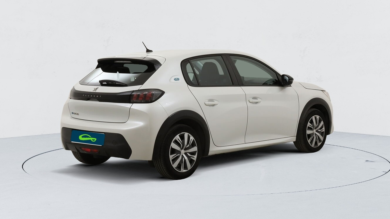 Peugeot 208 — photo 5