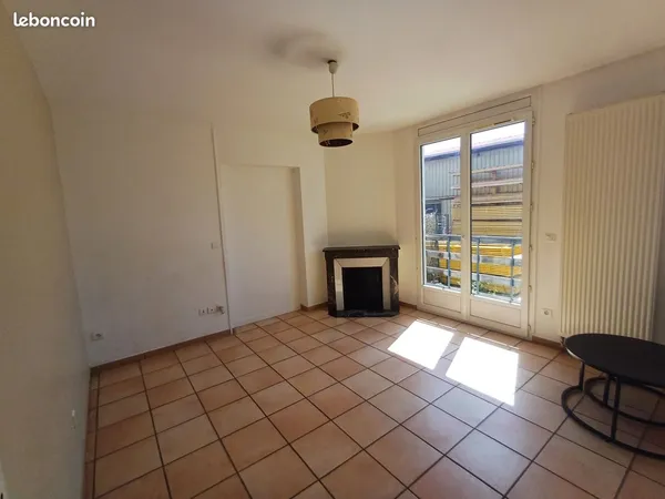 🏡 Chambre meublée - Maison avec jardinet - Clamart - 710 CC