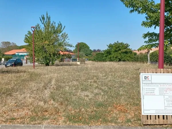 Terrain constructible à vendre