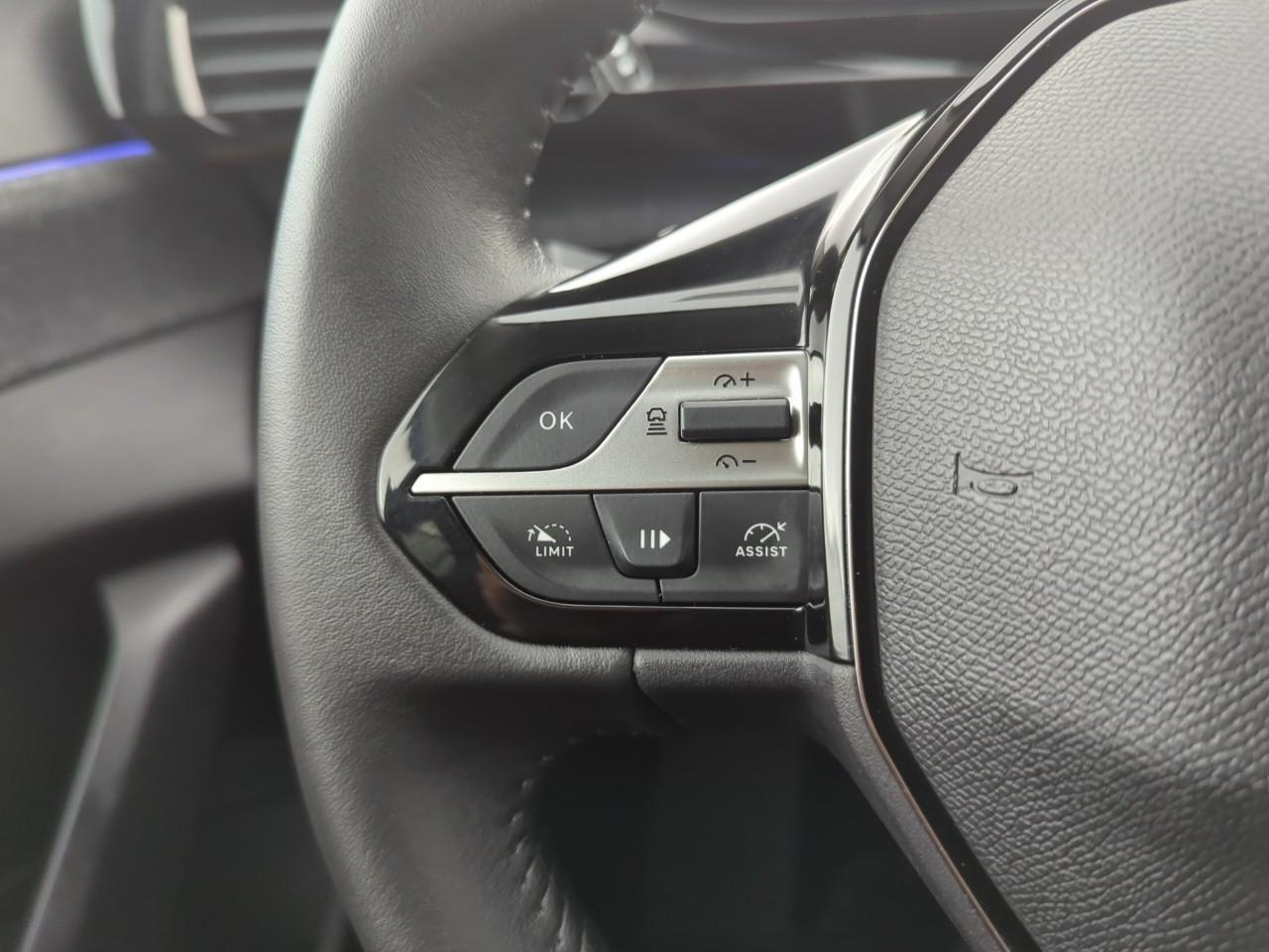 Peugeot 408 phev 225 e-eat8 allure pack — photo 20