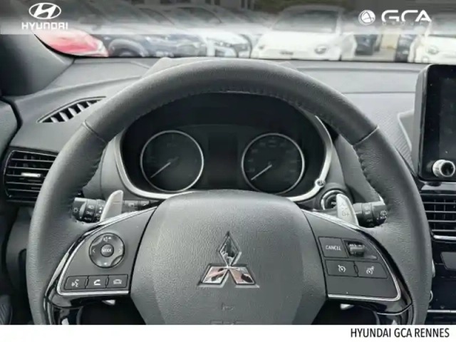 Mitsubishi Eclipse cross 2.4 mivec phev 188ch business 4wd 2023 — photo 8