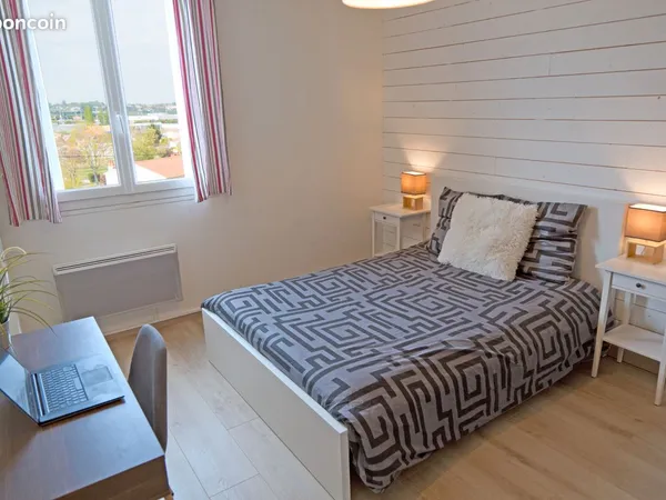 Chambre meublée de 13 m² dans une colocation de 3 personnes