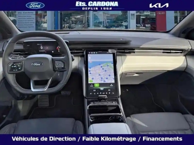 Ford Explorer 286ch extended range 77kwh pack premium rwd — photo 5