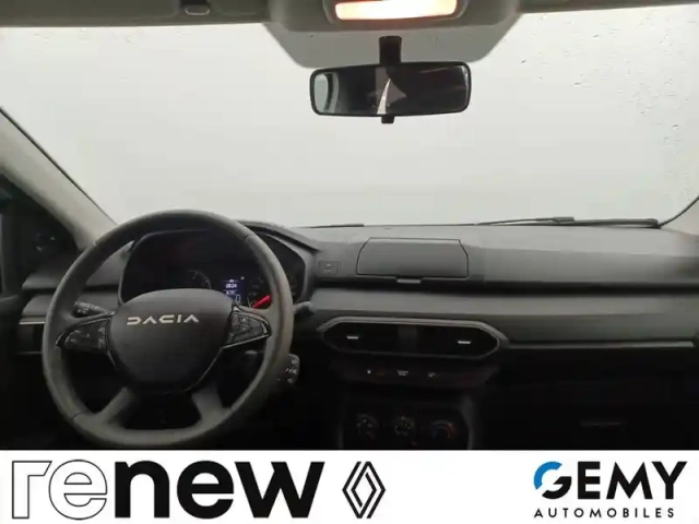 Dacia Sandero sce 65 — photo 23