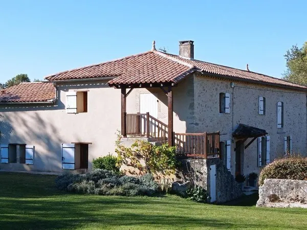 Maison 7 pièces 280 m²