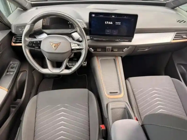 Cupra Born 204ch l 58 kwh v — photo 8