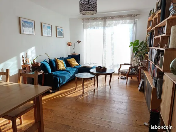 T3 73 m² - 7e étage - Vue panoramique Belledonne/Vercors - Balcon - Traversant - Grenoble