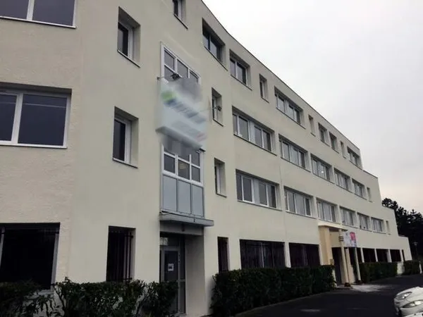 Bureaux 184 m²