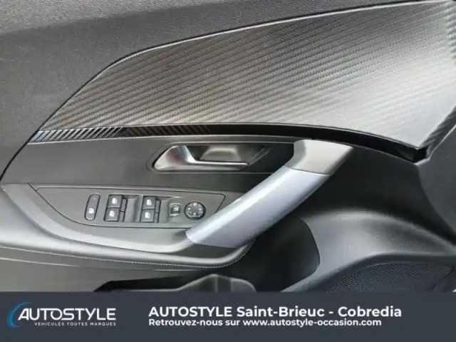 Peugeot 2008 1.5 bluehdi 100ch s&amp;s allure — photo 14