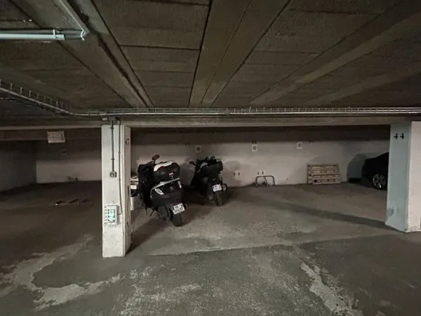 Vends places de parking