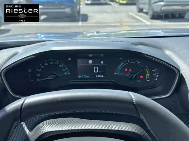 Peugeot 2008 electrique 136 ch — photo 10