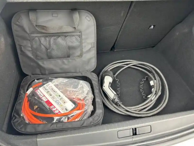 Peugeot 208 electrique 50 kwh 136ch — photo 81