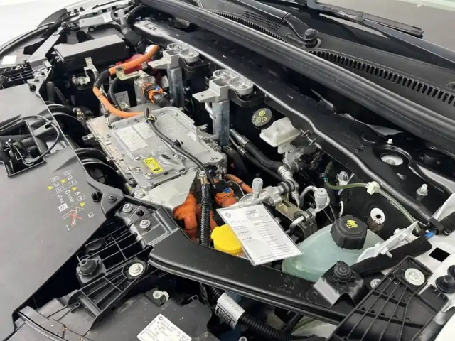 Renault Megane e-tech ev40 130ch standard charge — photo 57