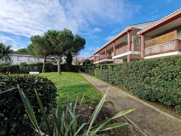 Stationnement Vente Créon   7500€