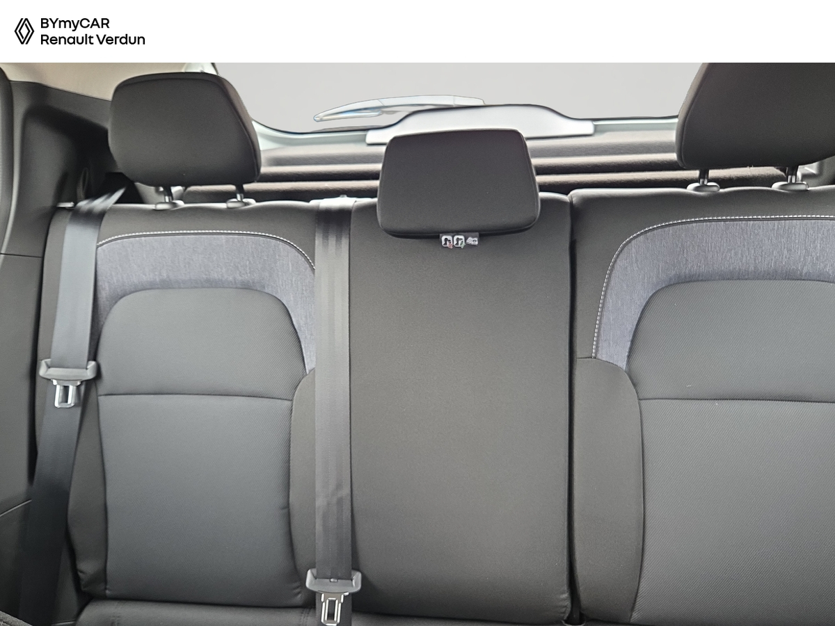Dacia Sandero TCe 100 — photo 12