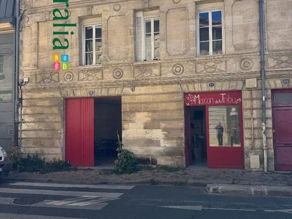 Local commercial 129 m²