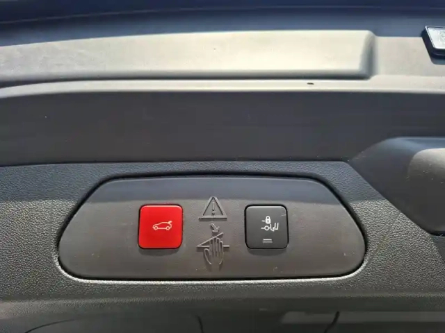 Opel Grandland hybrid 225 ch bva8 — photo 16