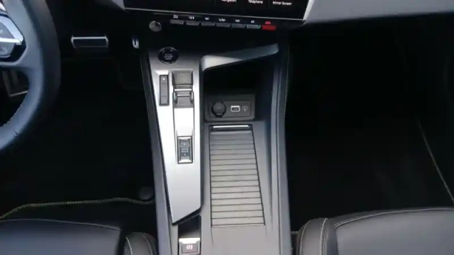 Peugeot 408 hybrid 145 e-dcs6 — photo 61