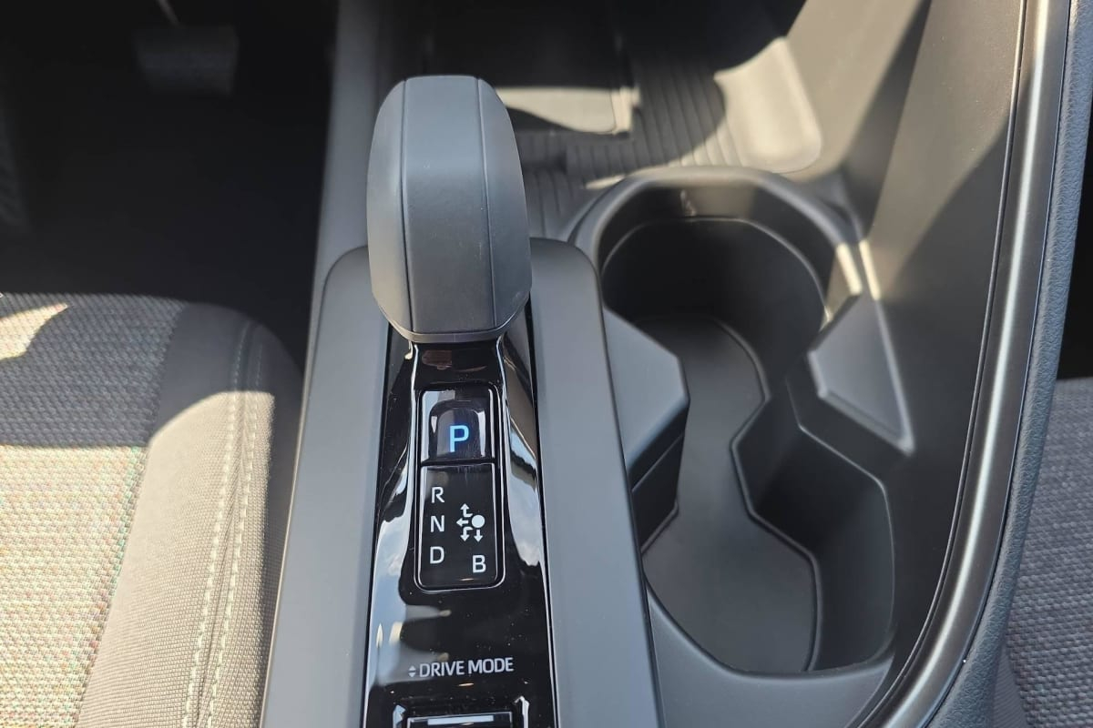 Toyota C-HR — photo 15