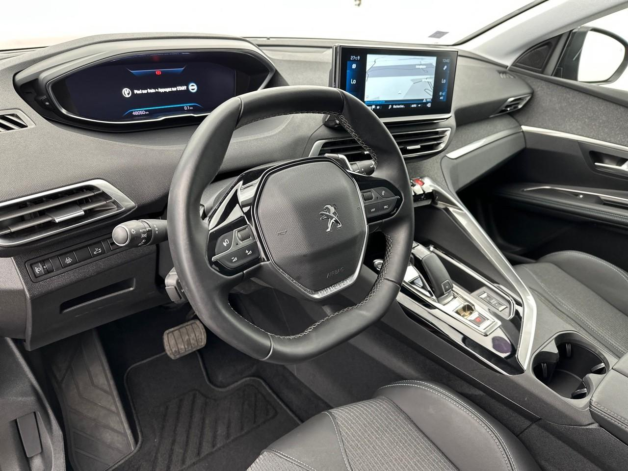 Peugeot 3008 puretech 130ch s&s eat8 allure pack — photo 8