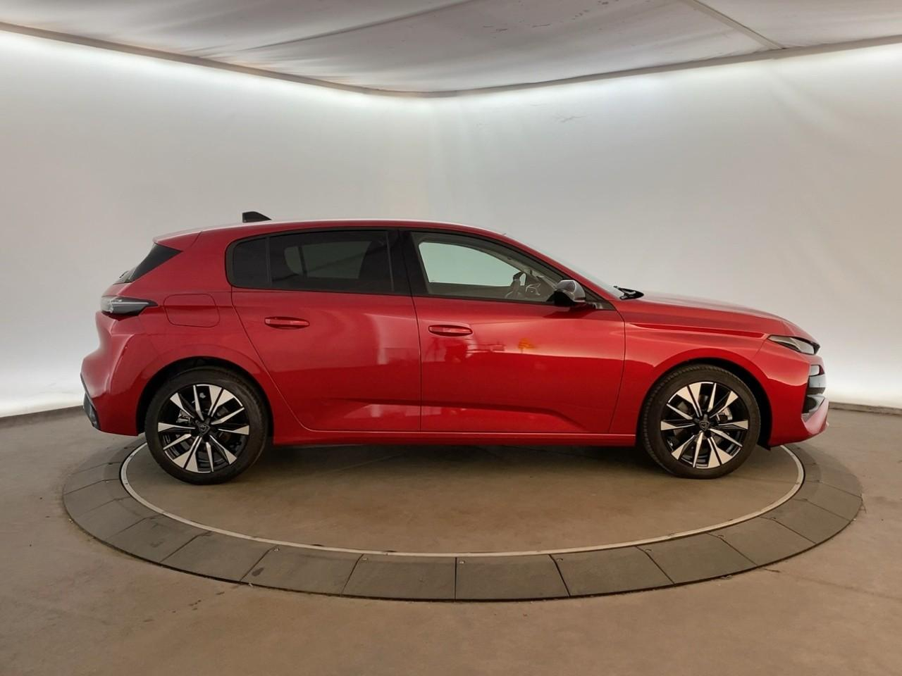 Peugeot 308 hybrid 145 e-dcs6 allure — photo 4