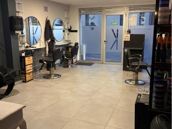 Salon de coiffure homme à vendre