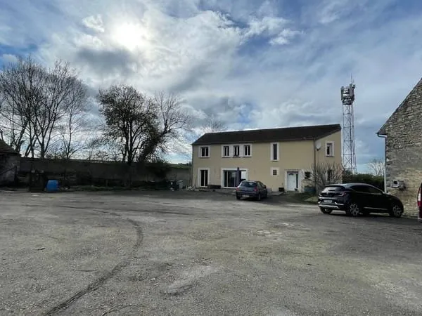Maison 7 pièces 220 m²