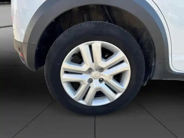 Dacia Sandero 1.0 eco-g 100ch expression — photo 11